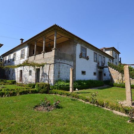 Casa Do Ribeiro Bed & Breakfast กิมาไรส์ ภายนอก รูปภาพ