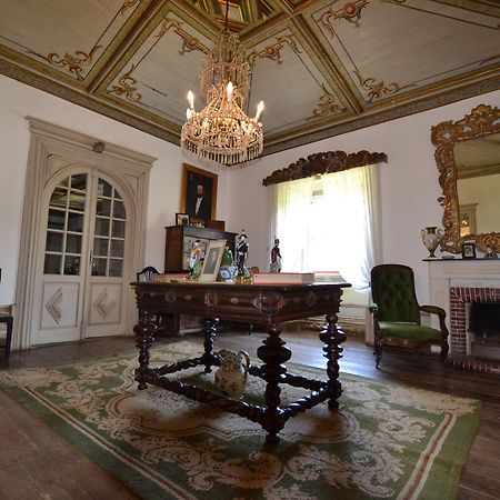 Casa Do Ribeiro Bed & Breakfast กิมาไรส์ ภายนอก รูปภาพ