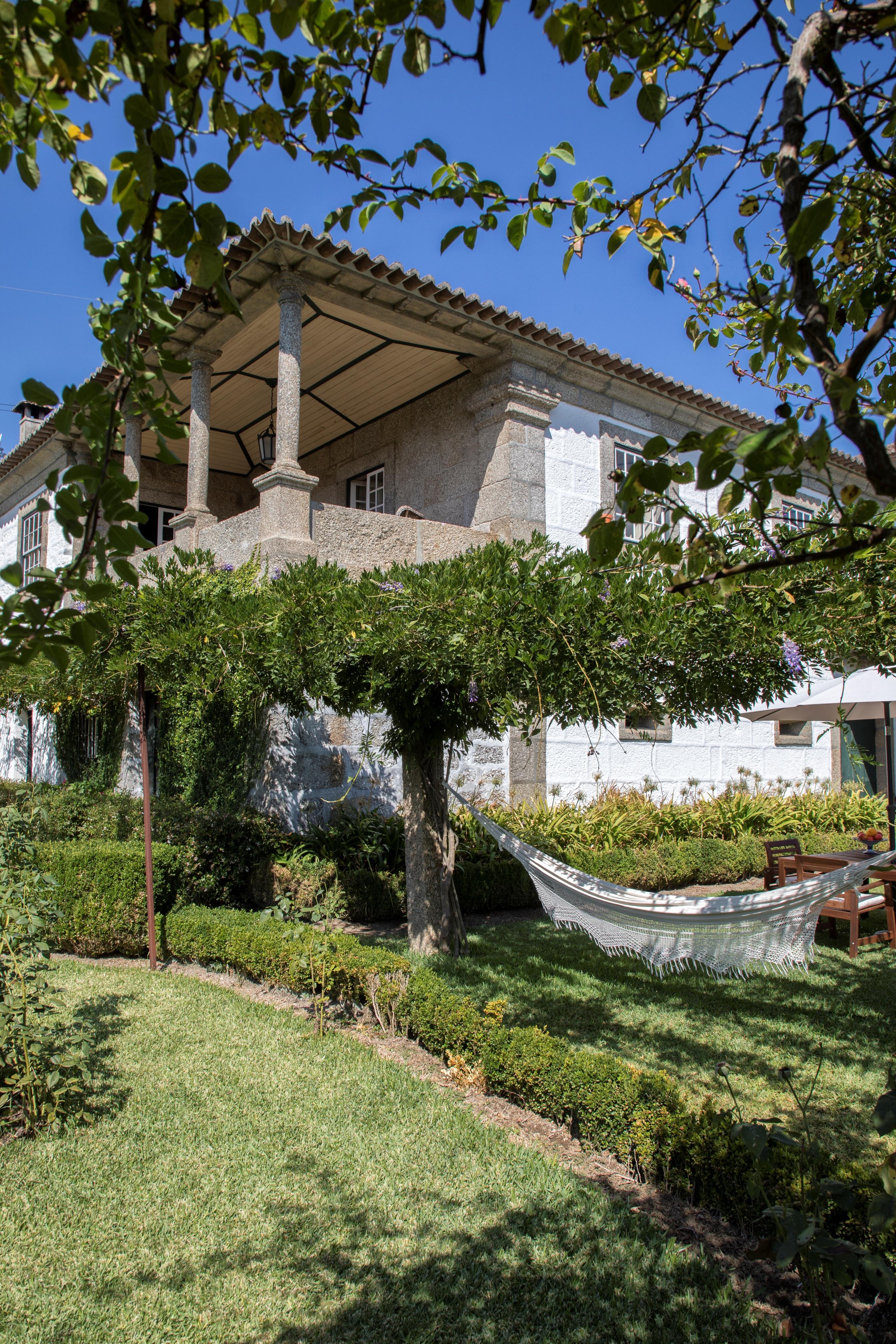Casa Do Ribeiro Bed & Breakfast กิมาไรส์ ภายนอก รูปภาพ